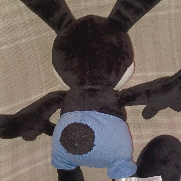 DISNEY OSWALD THE LUCKY RABBIT 17" SOFT PLUSH STUFFED. WILL MAKE A GREAT GIFT!! - Picture 3 of 6